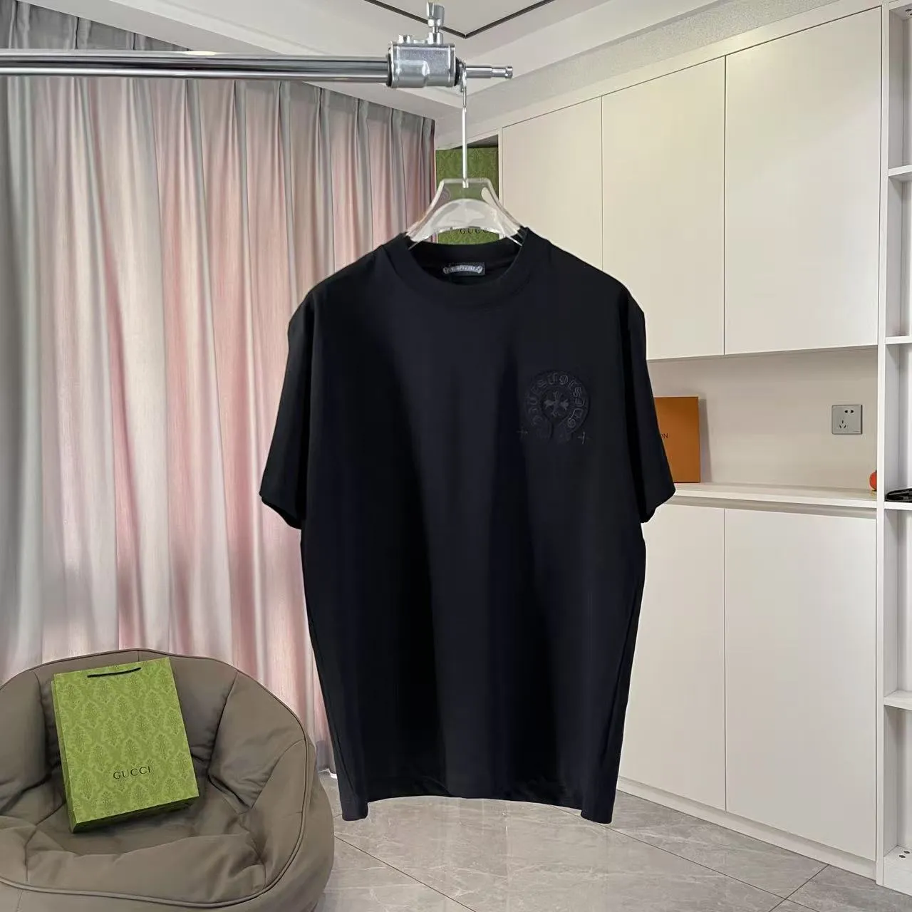 🅿️200 ch Cro* 2025 spring and summer new style Sanskrit horseshoe cross laser patch embroidery short-sleeved t-shirt custom fabric 300g same style for men and women Size: S M L XL XXL Five codes Color: black white